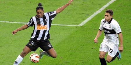 رونالدينيو يعود للملاعب بقميص رافينا الإيطالي في مواجهة فورلي