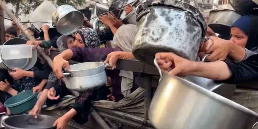 توقف المخابز في غزة بسبب احتجاز الطحين ومنع الإمدادات