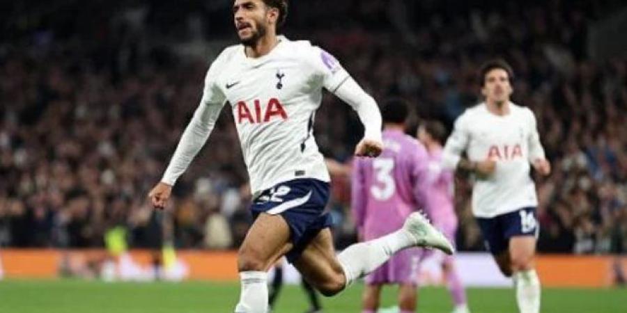 عمر مرموش يسعى لمواصلة التألق مع توتنهام أمام تشيلسي في الدوري الإنجليزي