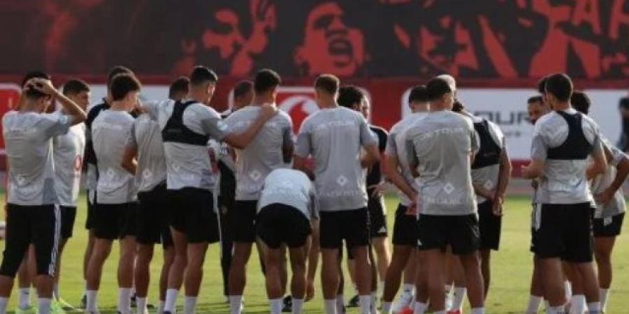 الأهلي يكمل مرانه الثاني في أوغندا استعدادًا لمباراة كيتارا