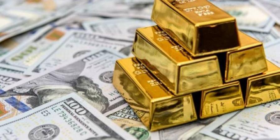 الذهب يتراجع مع ترقب المستثمرين إشارات من المركزي الأمريكي بشأن الفائدة