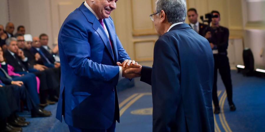 الرئيس السيسي يدعو وزير الكهرباء السابق محمد شاكر للتحدث في كلمة على هامش ختام منتدى مصر 2026