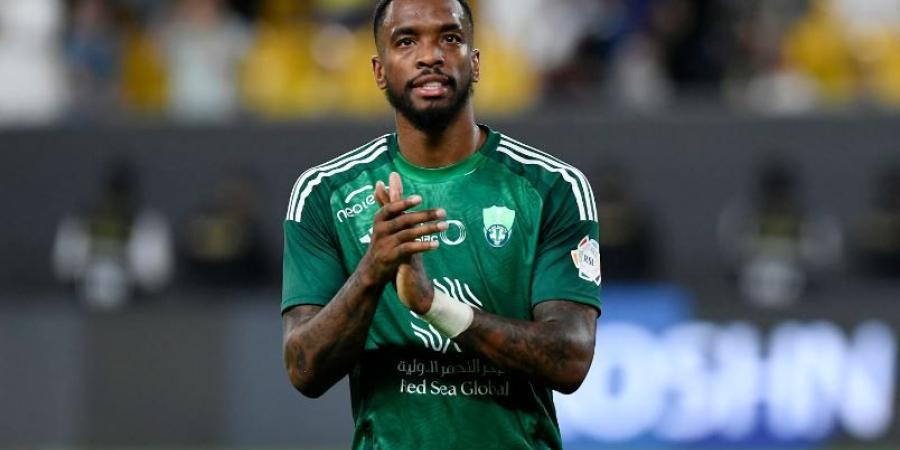 الأهلي يكتسح الخليج برباعية ويصعد إلى المركز الخامس بالدوري السعودي