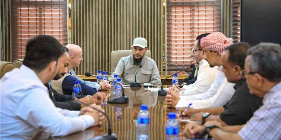 شيخ للأمم المتحدة: أوقفوا استهداف الأعيان المدنية في عدن قبل فوات الأوان