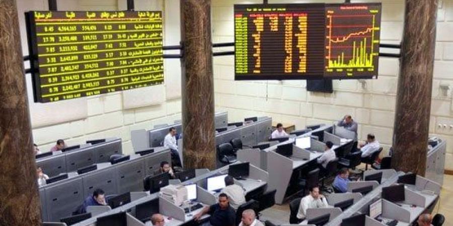 عاصفة بيعية تكبد البورصة 171 مليار جنيه في أولى جلسات الأسبوع :اليوم السابع