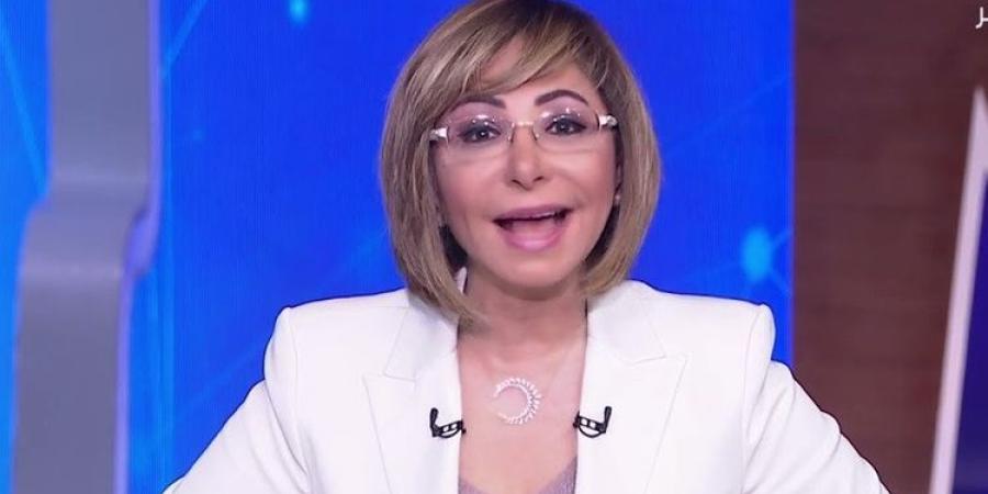 لميس الحديدي لـ نائب رئيس "القومي للاتصالات": الشبكة وحشة والنت بيقطع وأنت معايا على الهواء