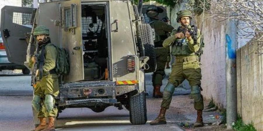 إعلام عبرى: العملية العسكرية الواسعة فى الخليل لن تنتهى قبل انتخابات الكنيست :اليوم السابع