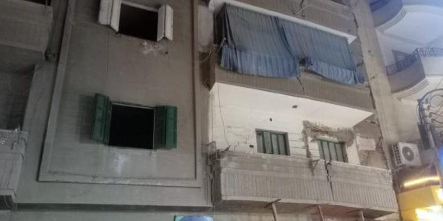 إخلاء منزل من 5 طوابق من سكانه تحسبا لانهياره بالمحلة :اليوم السابع