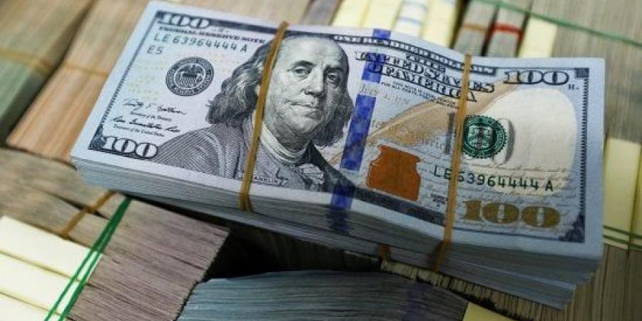 ثبات سعر الدولار أمام الجنيه وهدوء في شاشات التداول اليوم الأحد :اليوم السابع