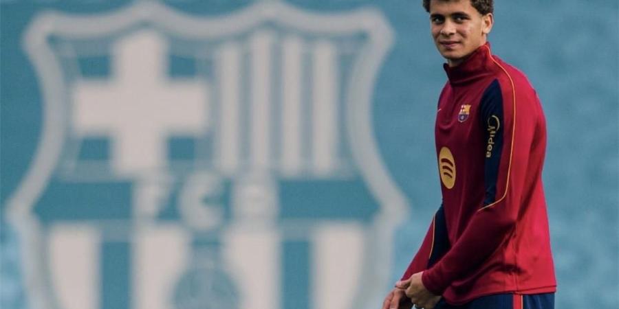 من كأس الأبطال إلى أول كلاسيكو.. هل تحمل مباراة برشلونة وريال مدريد بشرى جديدة لـ حمزة عبد الكريم؟